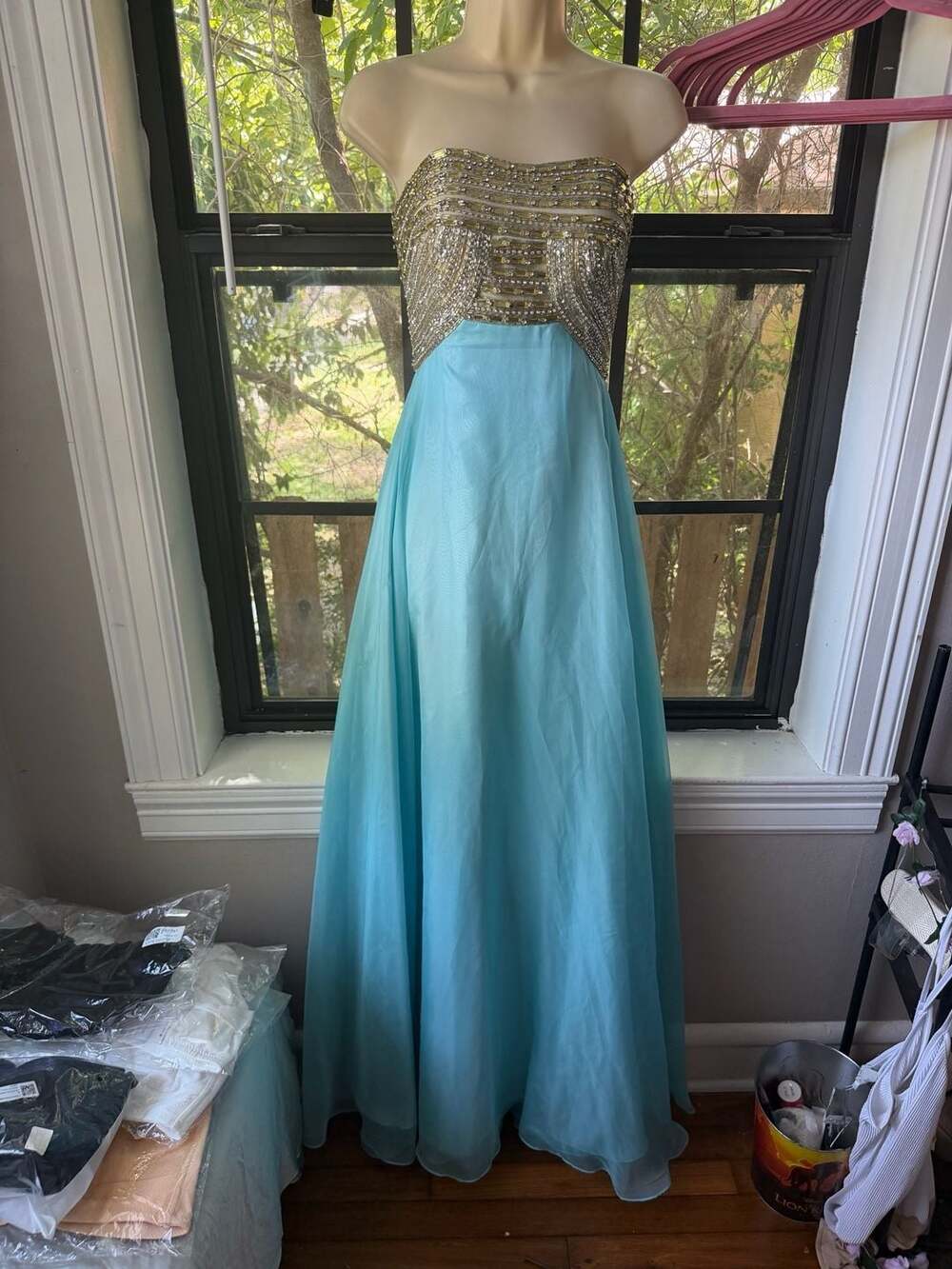 Alyce Paris Style 6260 Sky Blue Strapless Beaded Chiffon Long Prom Gown Size 2